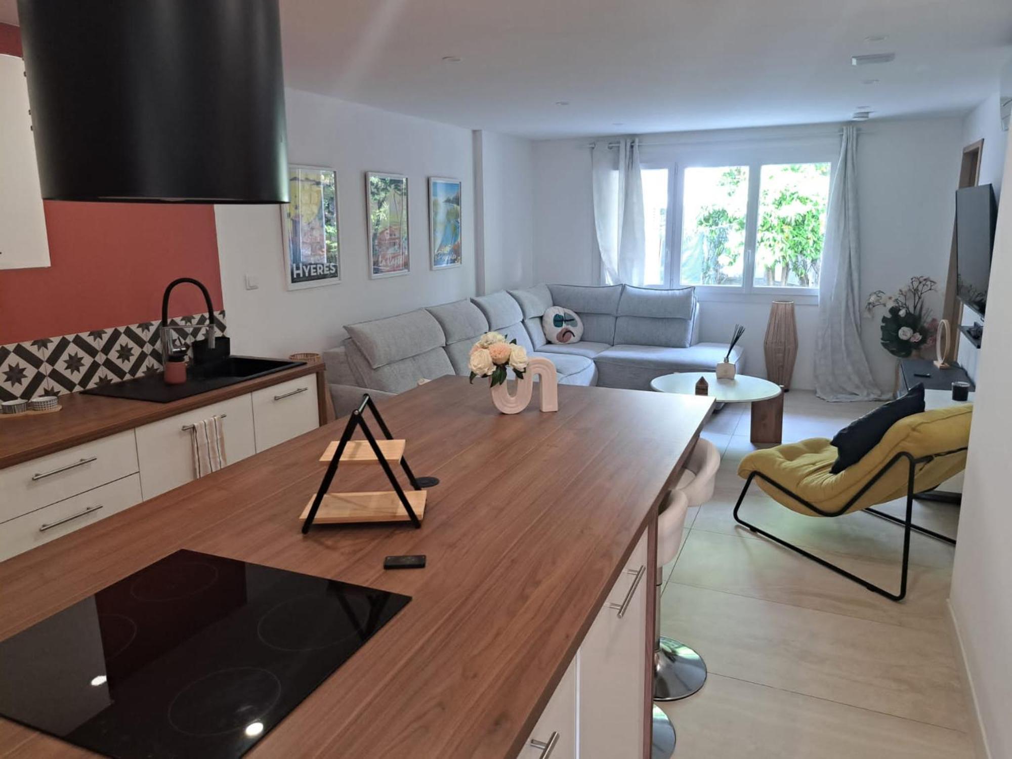 Magnifique Appartement 2 Chambres Avec 50 M2 De Jardin Privatif La Crau Exterior foto